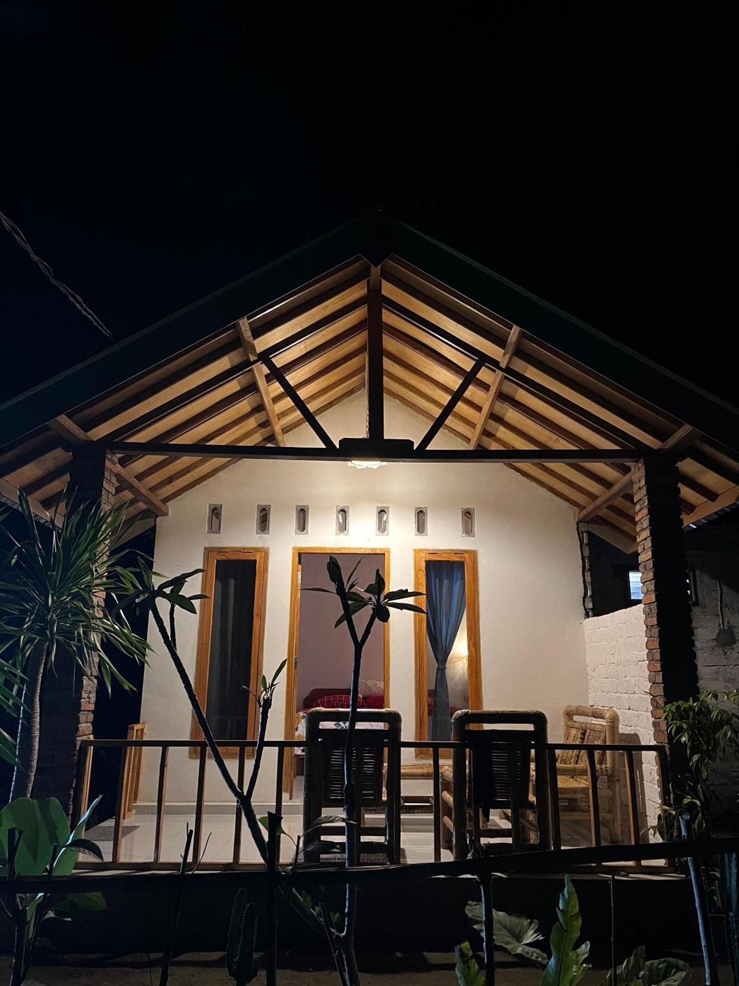 Asan Rinjani Homestay テテバトゥ エクステリア 写真